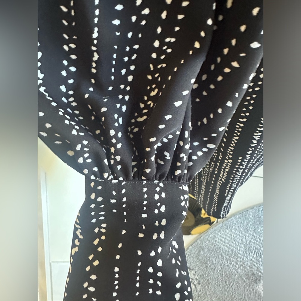 H&M Black/White Dress- Size 8 - Picture 5 of 7